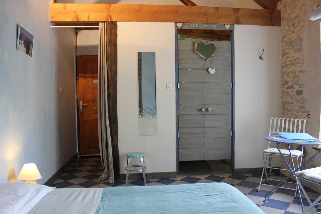 La Bicyclette Fleurie Bed & Breakfast Villemoirieu Oda fotoğraf