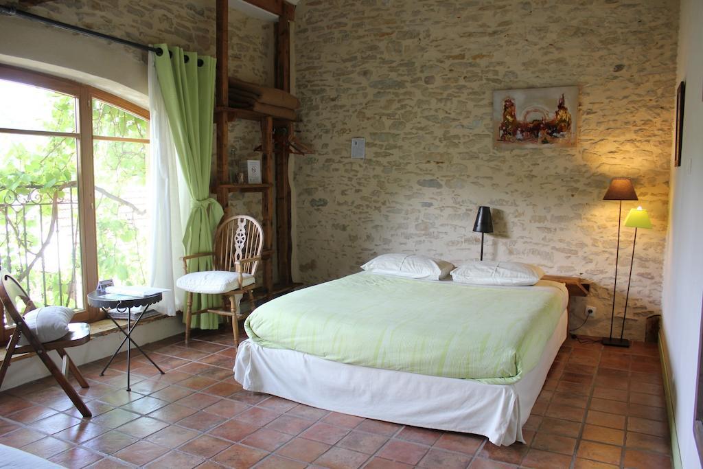 La Bicyclette Fleurie Bed & Breakfast Villemoirieu Oda fotoğraf