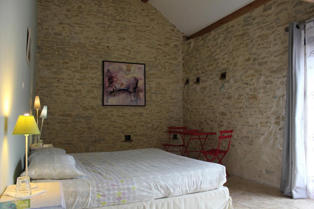 La Bicyclette Fleurie Bed & Breakfast Villemoirieu Oda fotoğraf