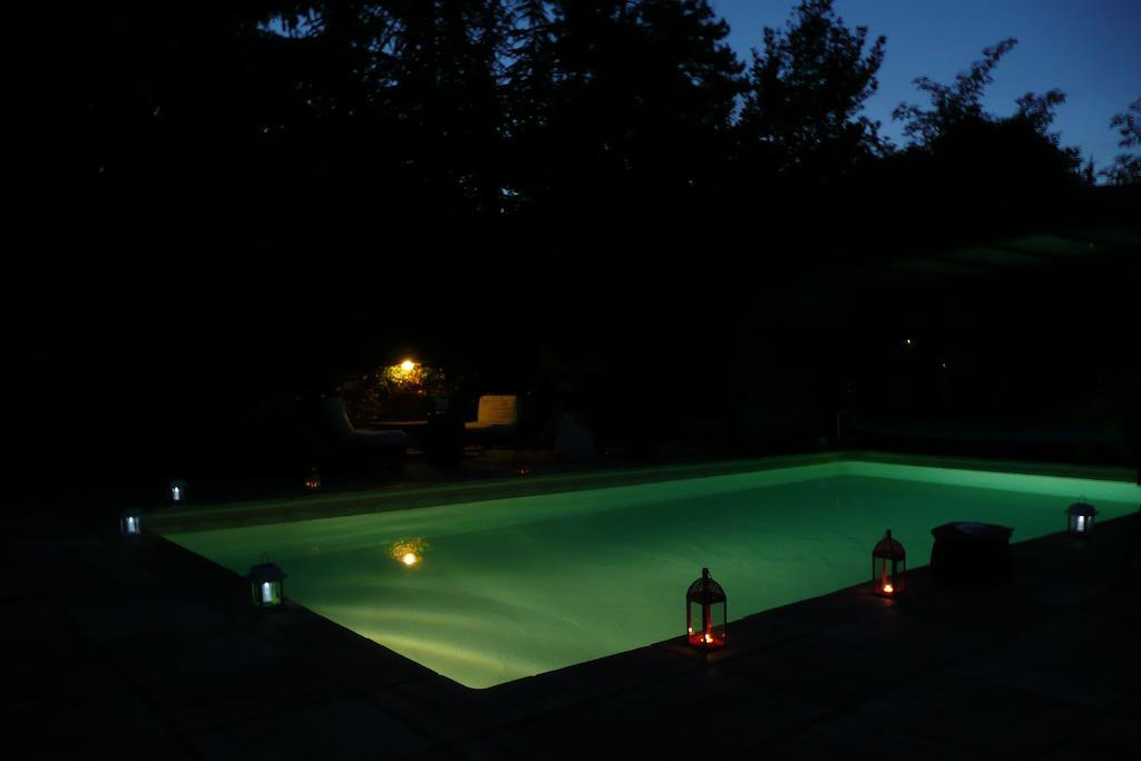 La Bicyclette Fleurie Bed & Breakfast Villemoirieu Dış mekan fotoğraf