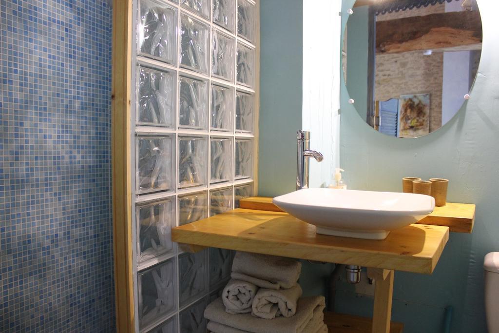 La Bicyclette Fleurie Bed & Breakfast Villemoirieu Oda fotoğraf