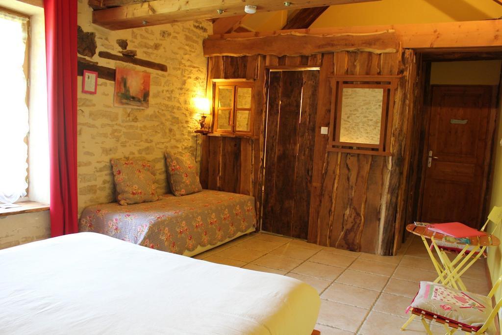 La Bicyclette Fleurie Bed & Breakfast Villemoirieu Oda fotoğraf