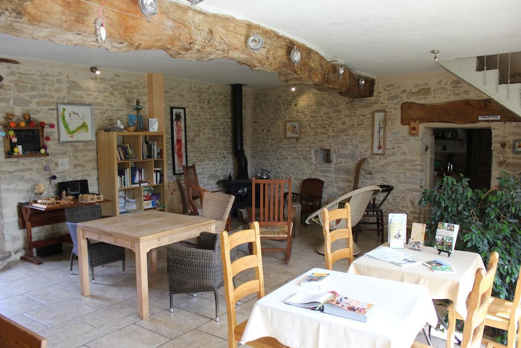 La Bicyclette Fleurie Bed & Breakfast Villemoirieu Dış mekan fotoğraf