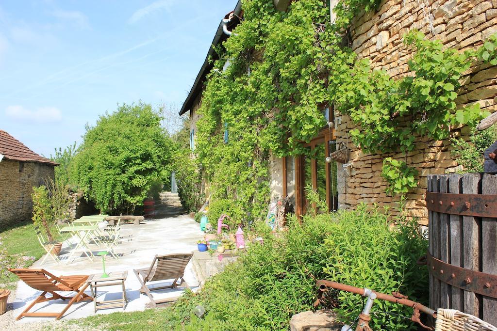 La Bicyclette Fleurie Bed & Breakfast Villemoirieu Dış mekan fotoğraf