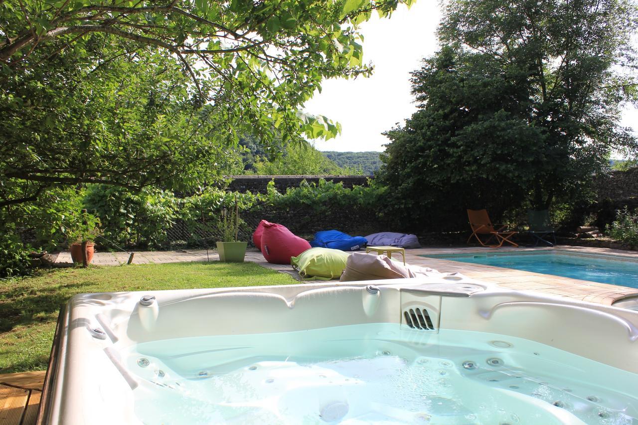 La Bicyclette Fleurie Bed & Breakfast Villemoirieu Dış mekan fotoğraf